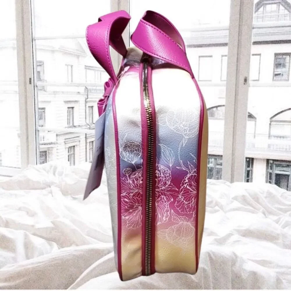 Betsey Johnson Ombré Cosmetics Travel Bag Toiletries Pink Yellow Blue​ - Picture 3 of 5